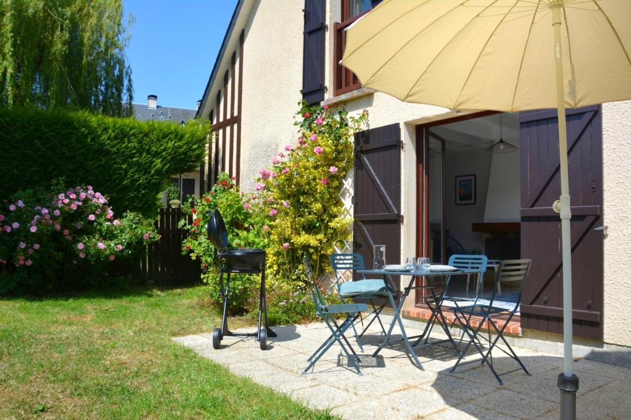 וילר-סור-מר Cottage With Large Garden 15 Minutes Walk From The Beach מראה חיצוני תמונה