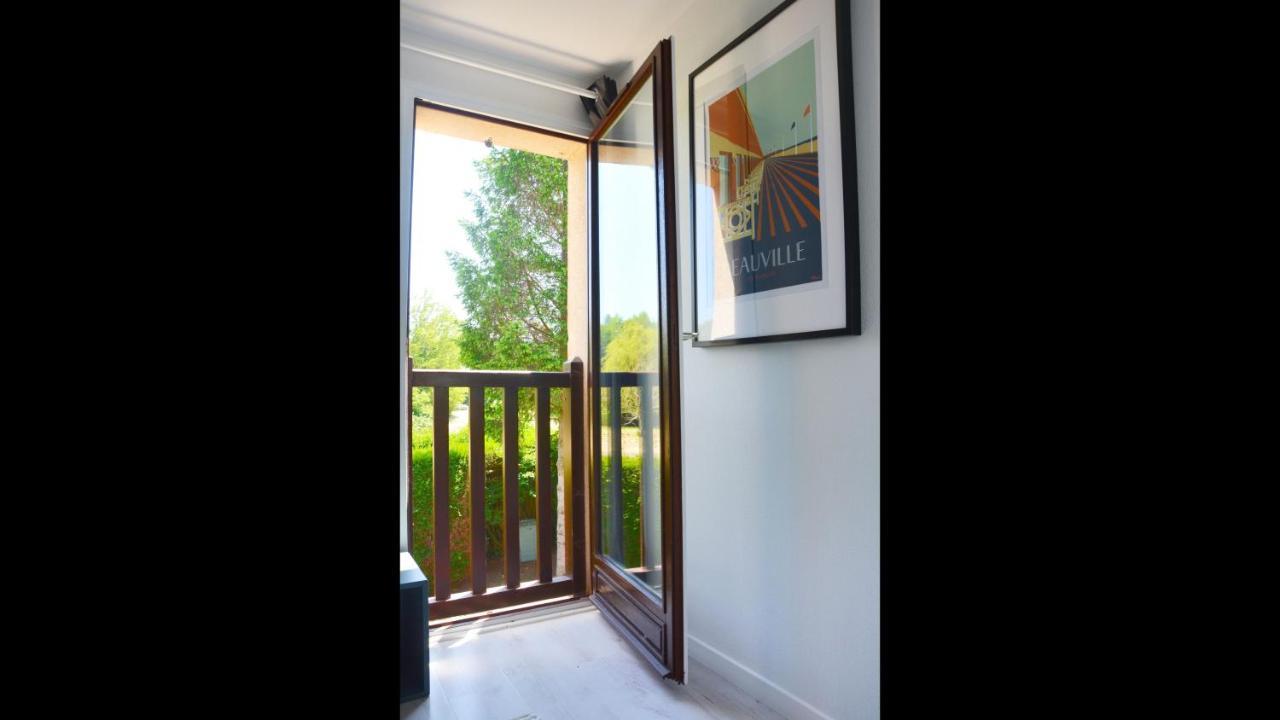 וילר-סור-מר Cottage With Large Garden 15 Minutes Walk From The Beach מראה חיצוני תמונה